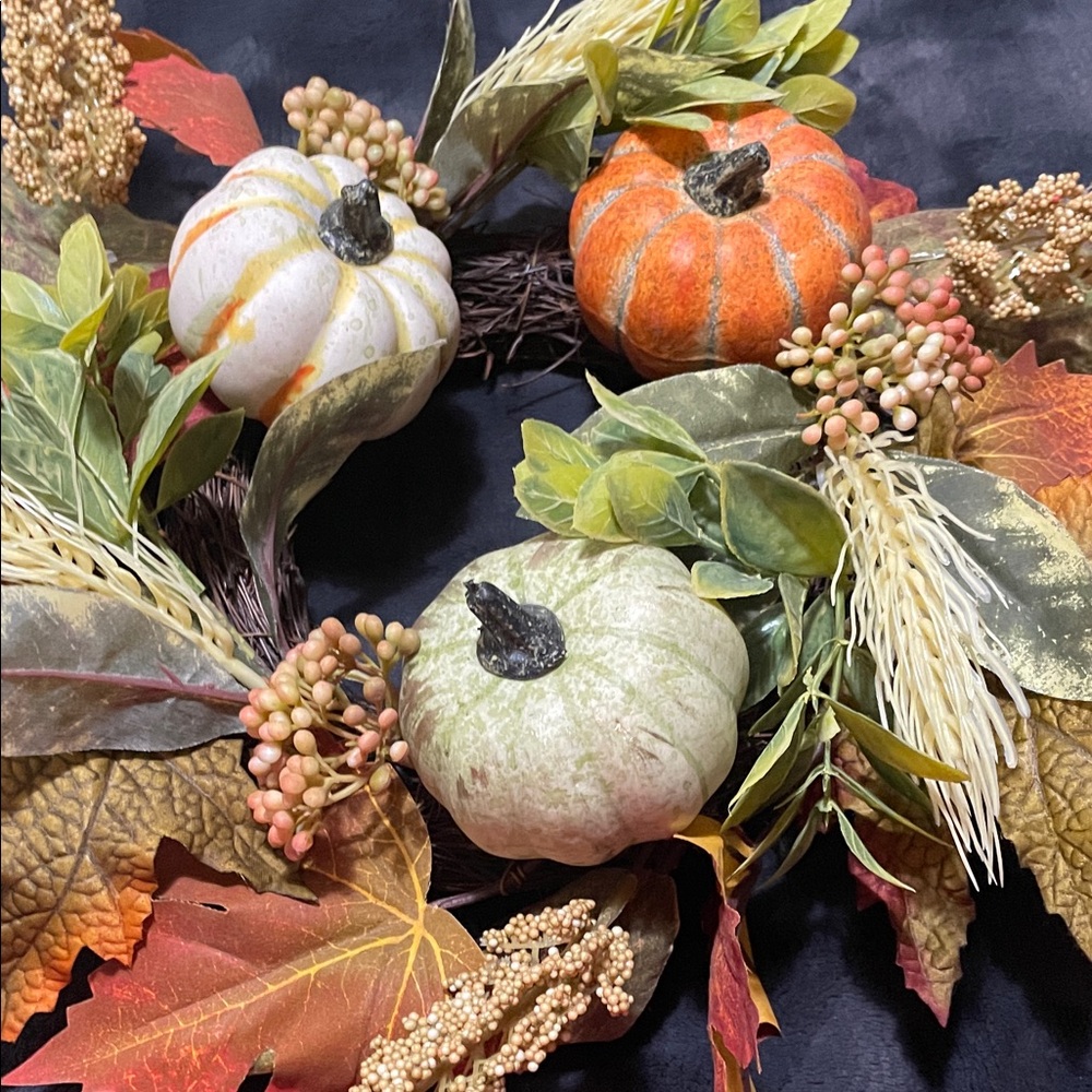 Pumpkin Candle Wreath with Leaves